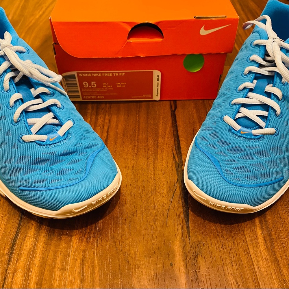 NWB Nike Free TR Fit Light Blue Running Shoes - Picture 3 of 6